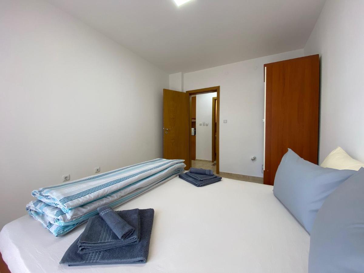 Anita A15 Family Apartment Pantai Sunny Bagian luar foto
