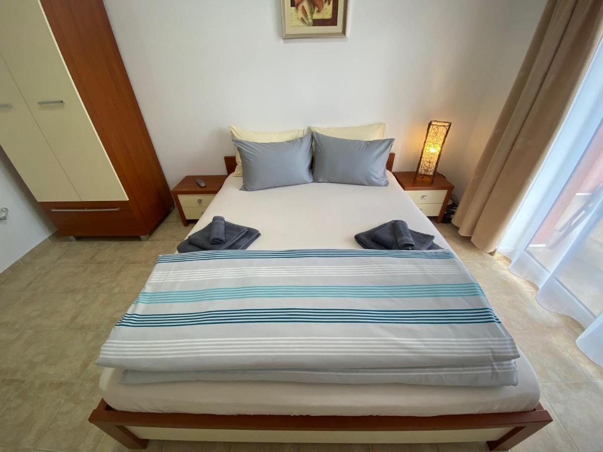 Anita A15 Family Apartment Pantai Sunny Bagian luar foto