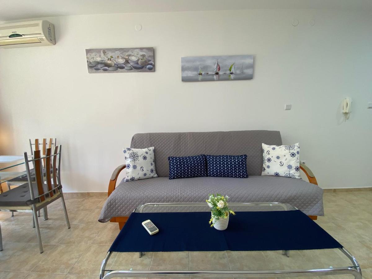 Anita A15 Family Apartment Pantai Sunny Bagian luar foto